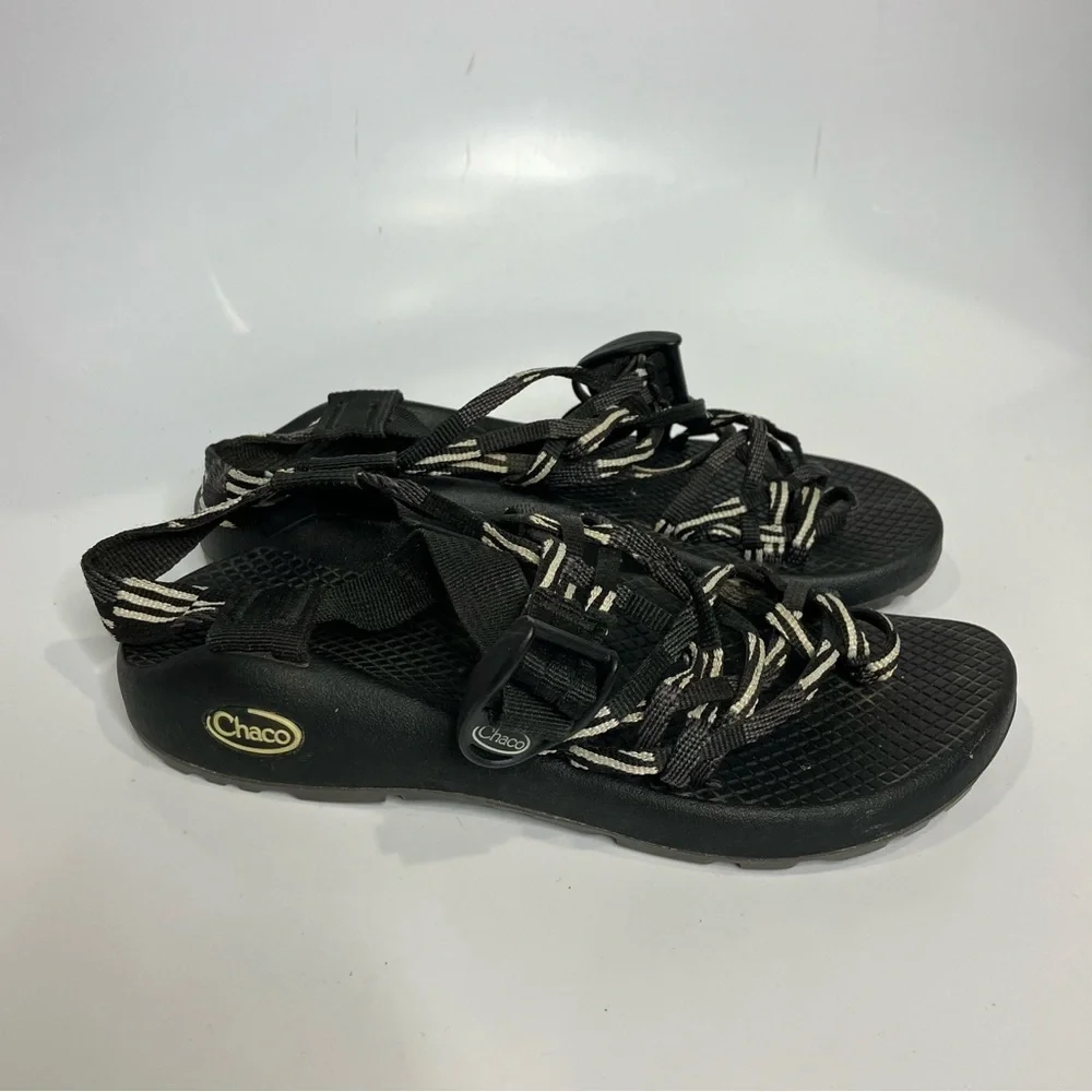 Chaco women's Z sandals adjustable black and white size 6‎
